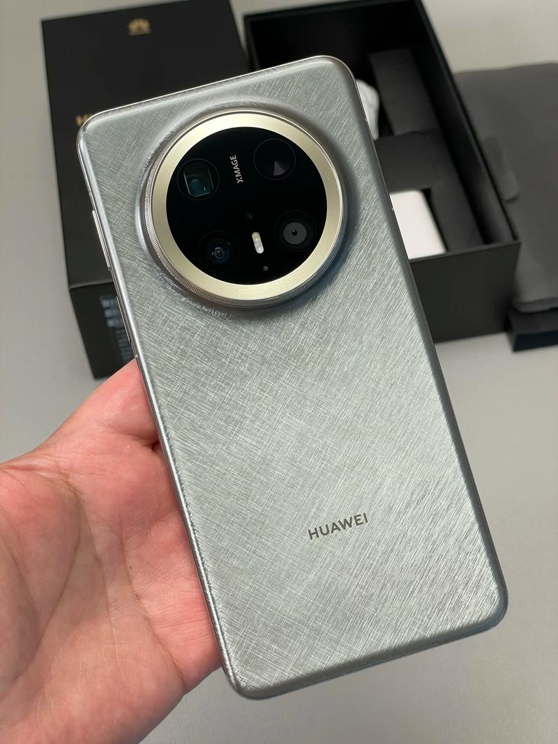 华为 Mate 70 Pro+